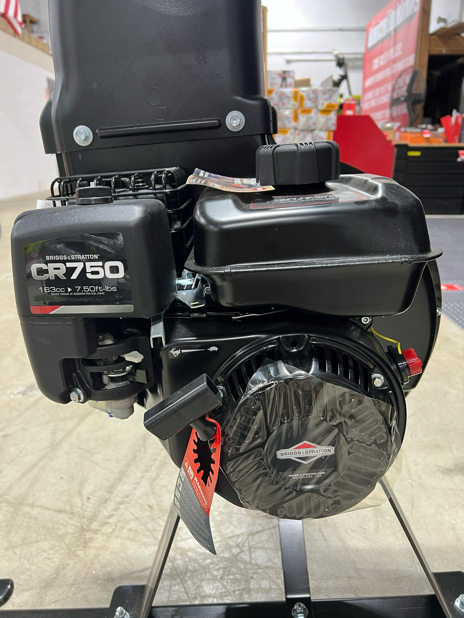 Agri-Fab Mow N Vac, 32 Cu Ft Capacity - Image 2