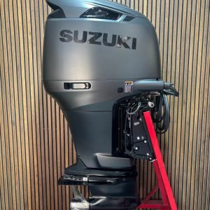 Suzuki DF250AP Outboard Motor